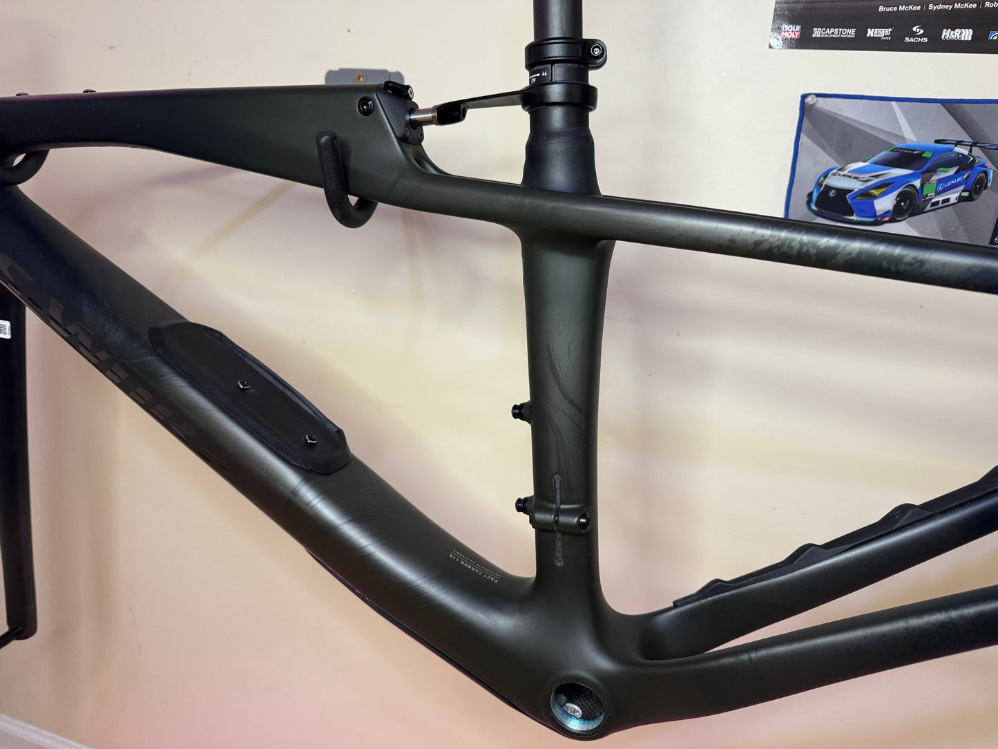 2023 Sworks diverge Str frameset like new size 49