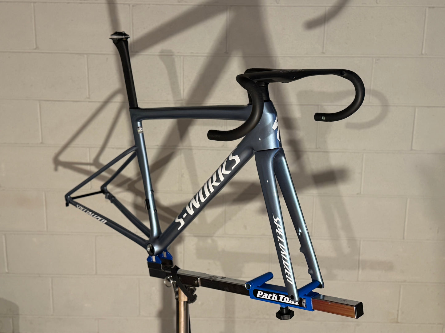 2025 S-works tarmac sl8 size 52.New Rapide Cockpit 11 X 42