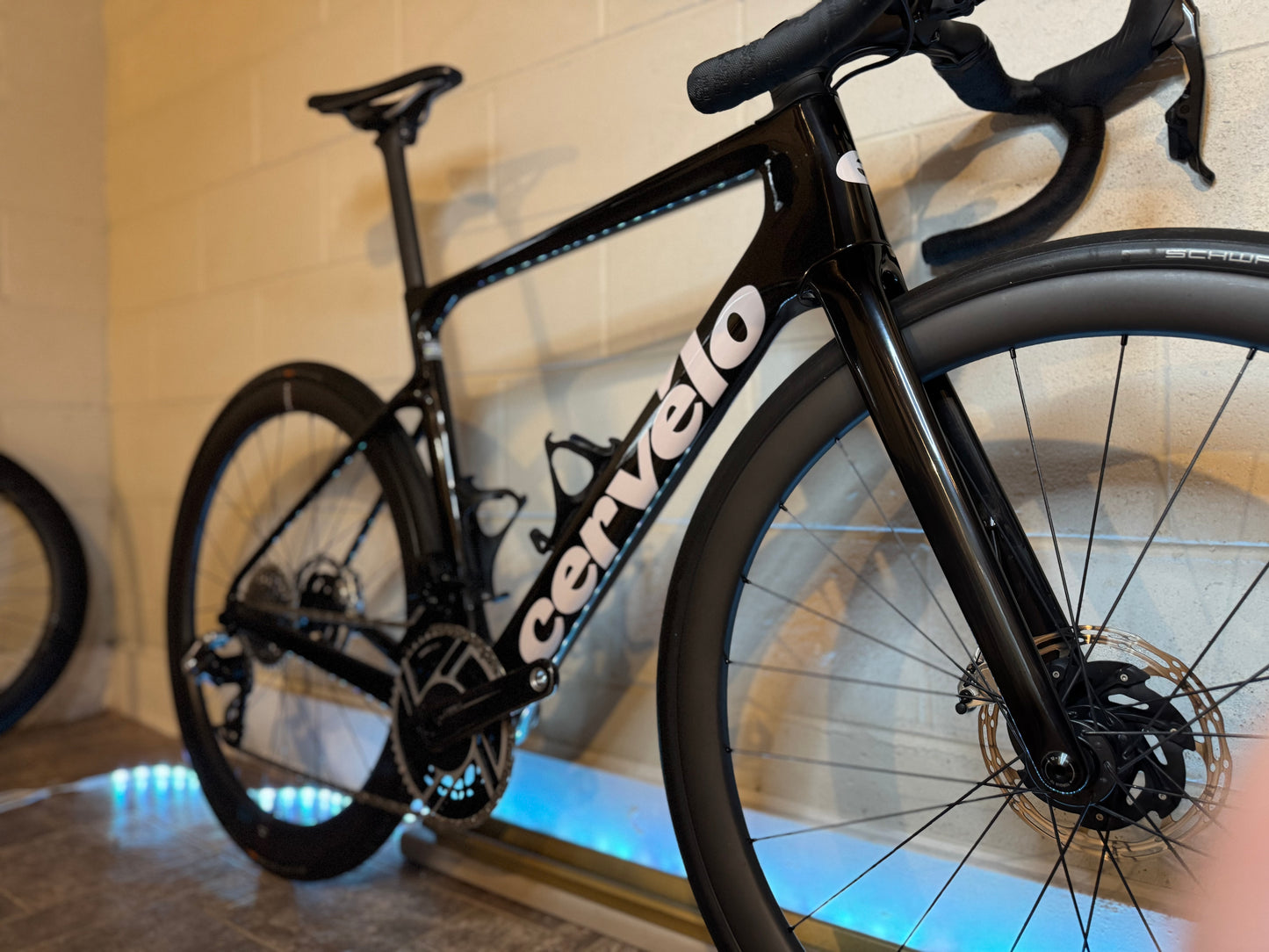 2025 cervelo Caledonia-5 red axs e1 size 54