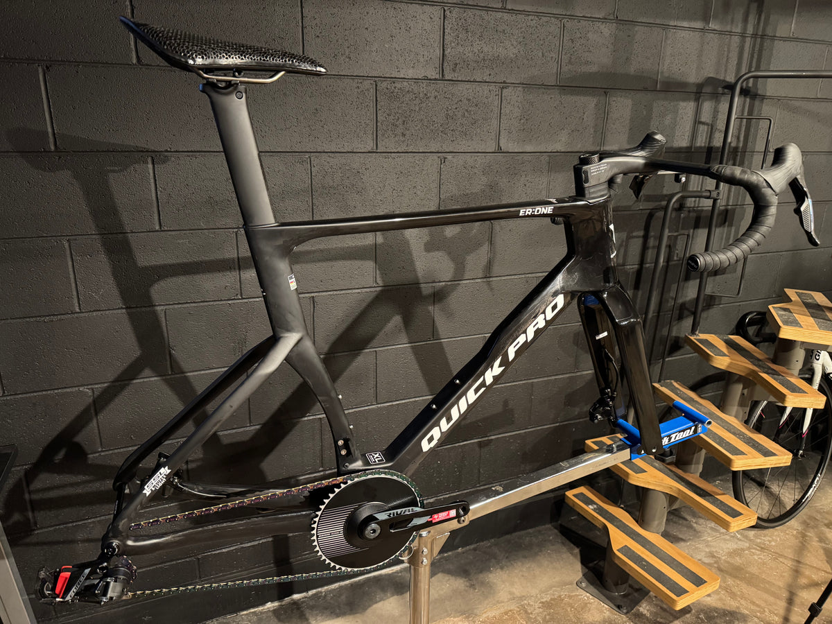 Quick pro er one size xl. Sram force e1 axs. Wheel options.