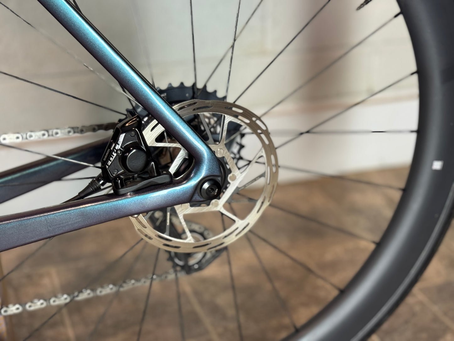 Giant propel advanced SL size m/L. New sram force e1 groupset. Oquo rp50ltd wheels.