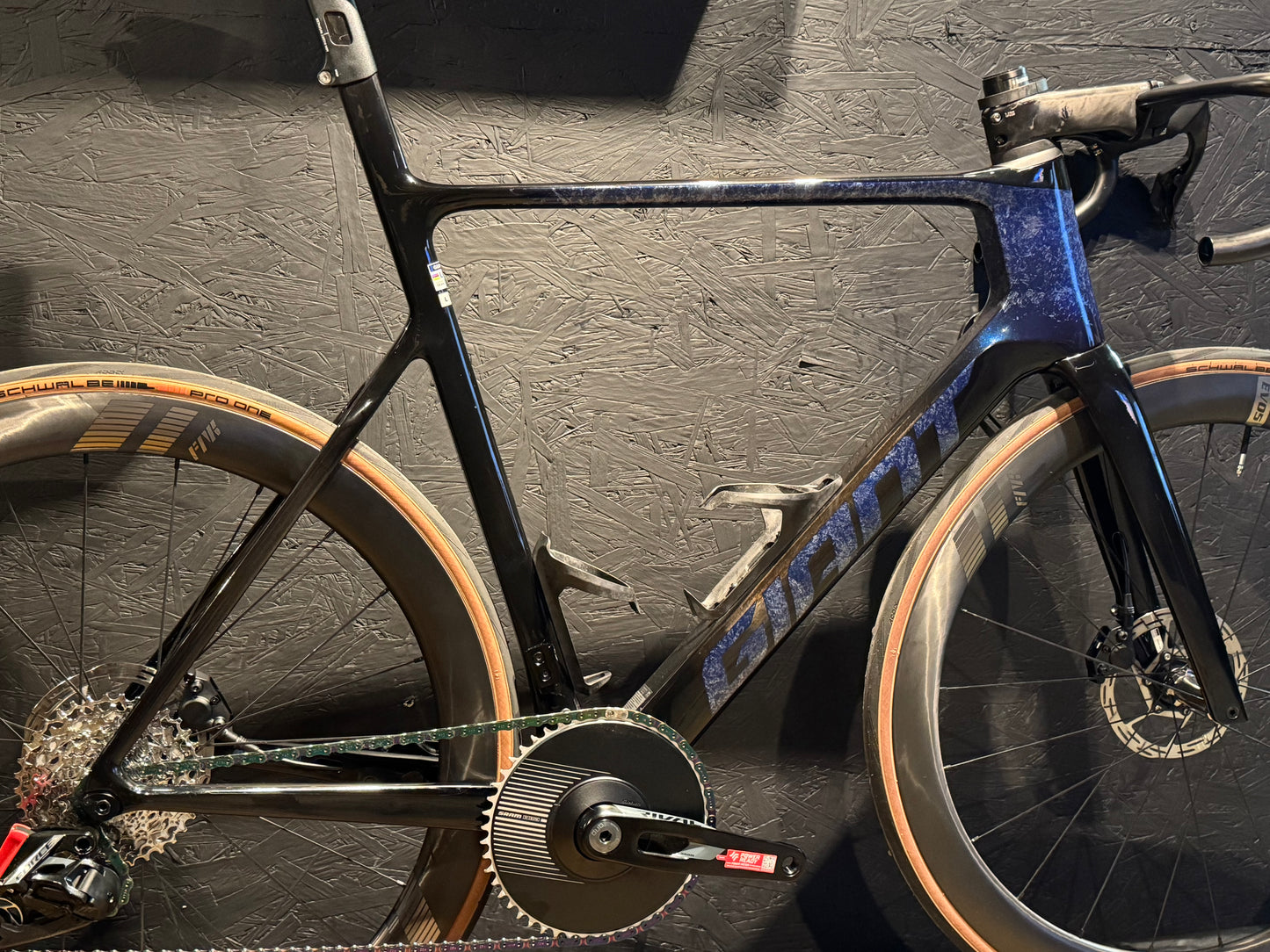 giant propel advanced SL. Sram force/rival/ e1 1x. Far sports evo5 ceramic speed. Build options.