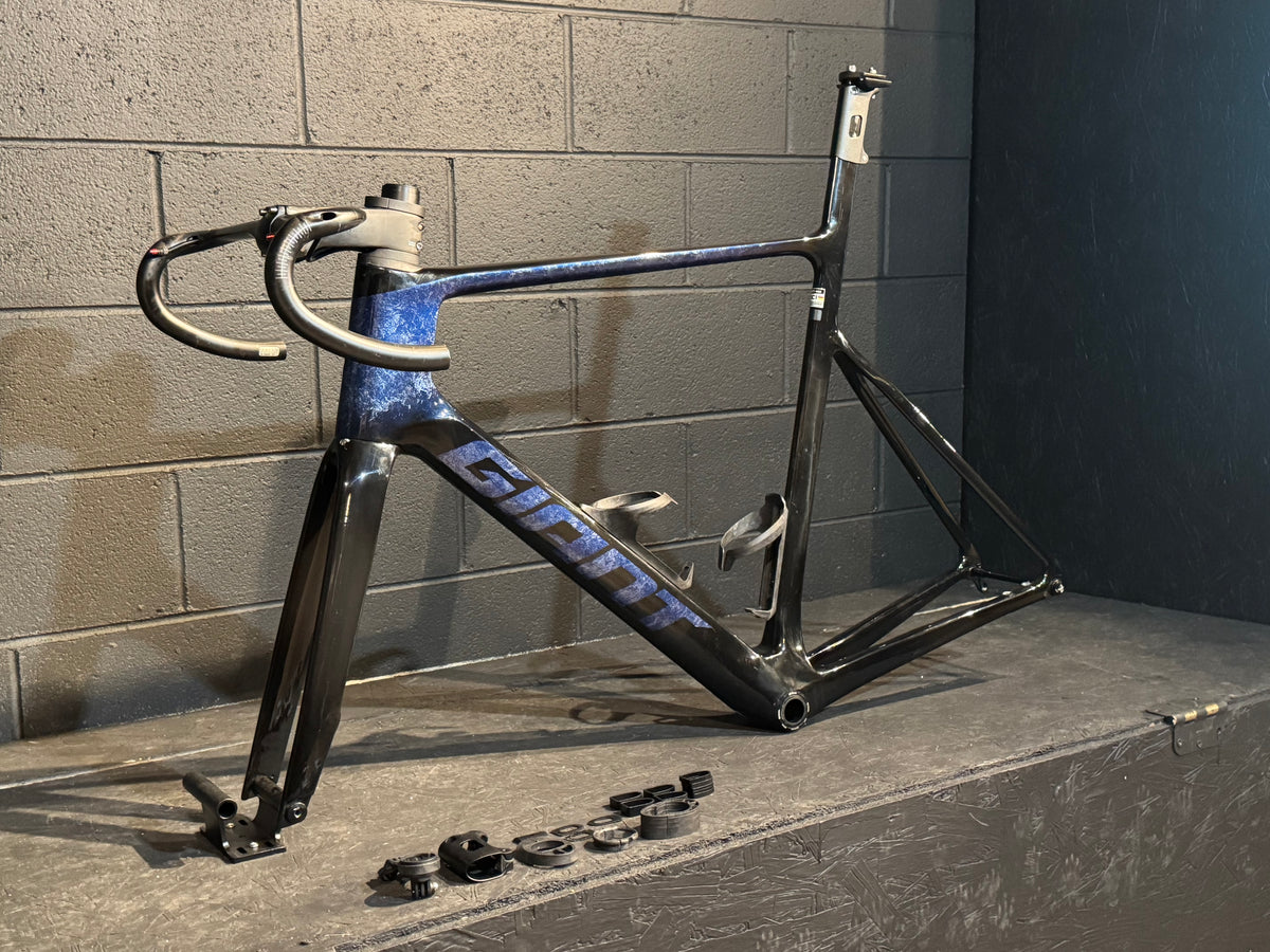 2023 giant propel SL road carbon frameset size L