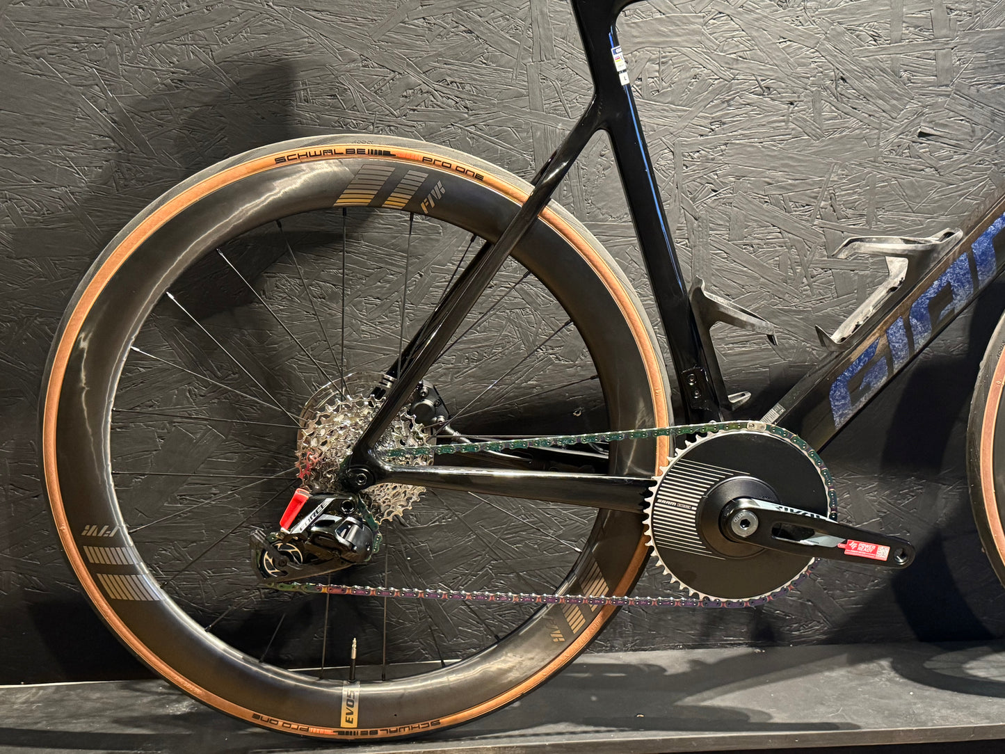 giant propel advanced SL. Sram force/rival/ e1 1x. Far sports evo5 ceramic speed. Build options.