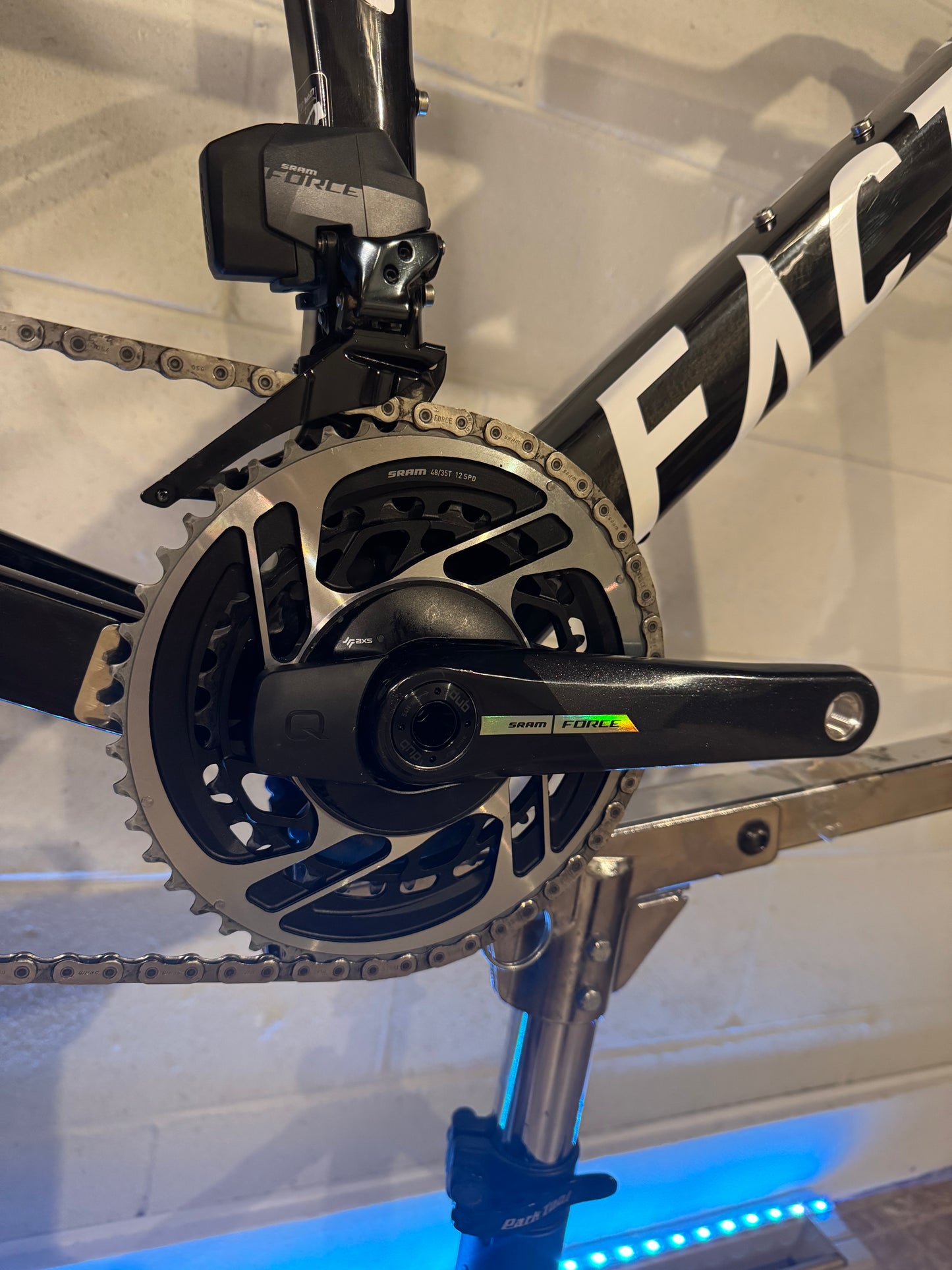 ￼ factor ostro gravel size 49