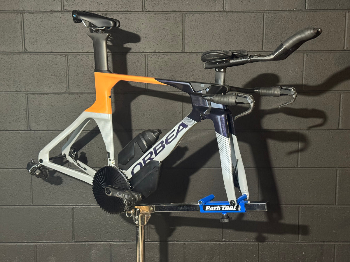 2026 Orbea Ordu TT Bike M/L – SRAM Red AXS – Assioma DUO Power Meter – No Wheels