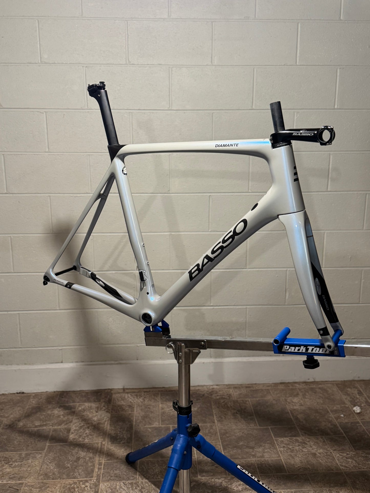 New basso diamanté 58cm frameset
