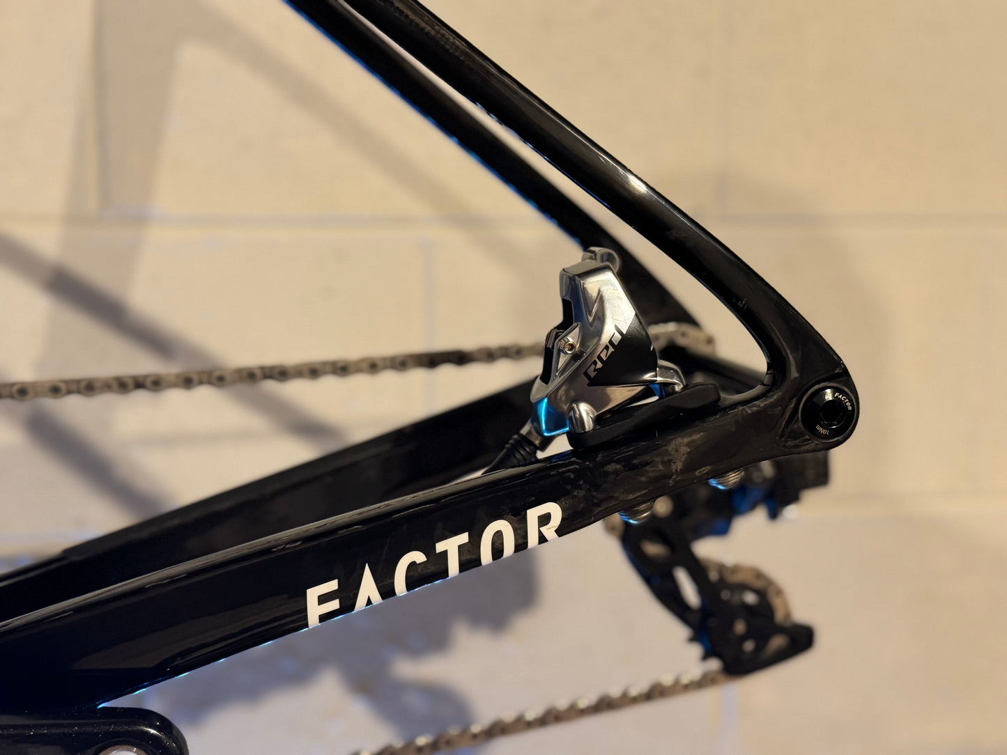 ￼ factor ostro gravel size 49
