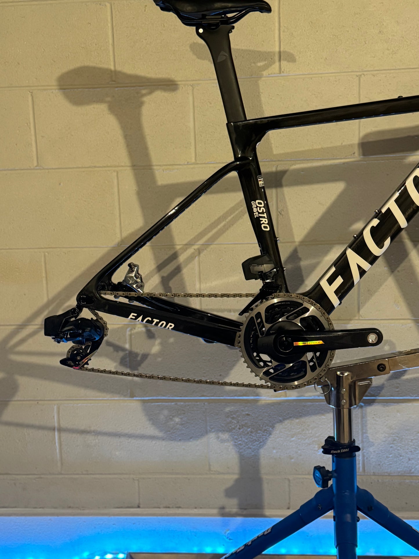 ￼ factor ostro gravel size 49