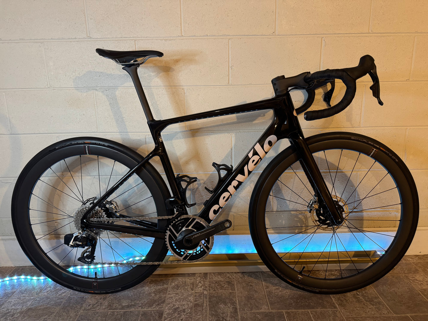 2025 cervelo Caledonia-5 red axs e1 size 54