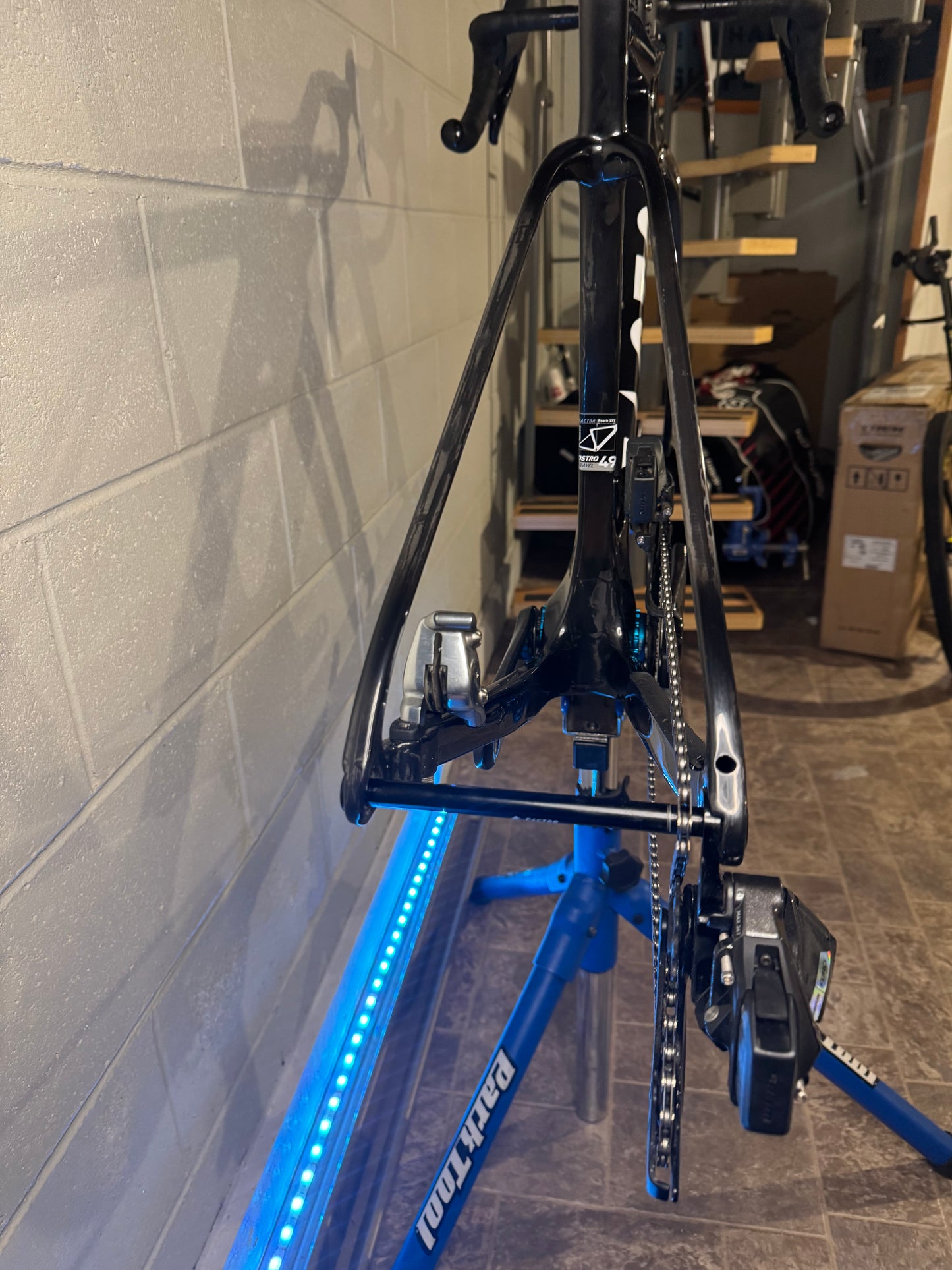 ￼ factor ostro gravel size 49