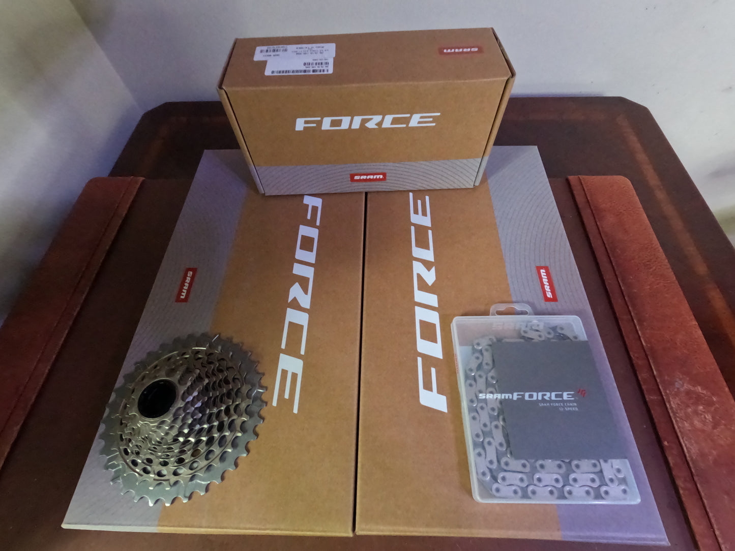 SRAM Force eTap AXS Road Groupset 1x12-Speed, E1 + SRAM Red 10-33 Cassette