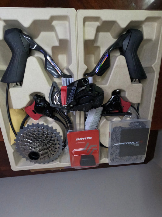 SRAM Force eTap AXS Road Groupset 1x12-Speed, E1 + SRAM Red 10-33 Cassette