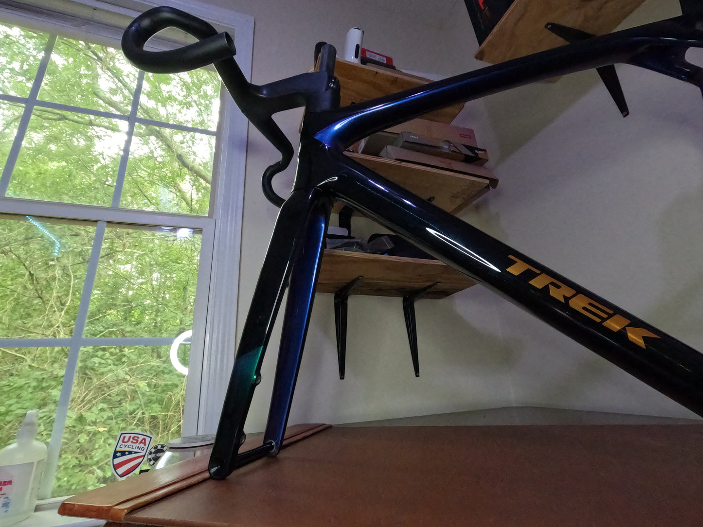 New Trek Madone SL Gen 8 M/L Dark Star Carbon Disc Frameset. Aero Rsl Bar Stem.