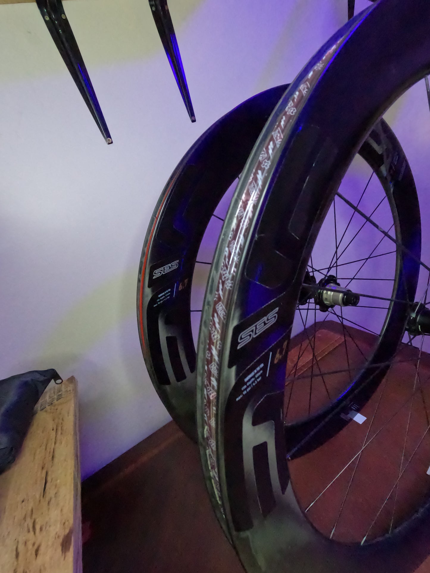 ENVE SES 6.7 Carbon Tubeless Disc Brake Wheelset SRAM XDR 12 Speed