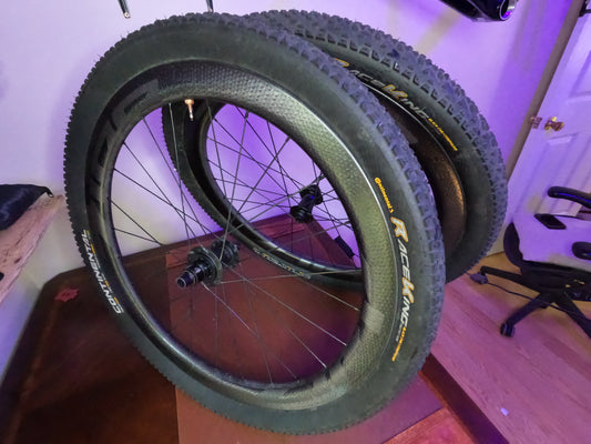 Zipp 303 Firecrest Disc Wheelset 650B, xdr with conti race king 2.2 tires