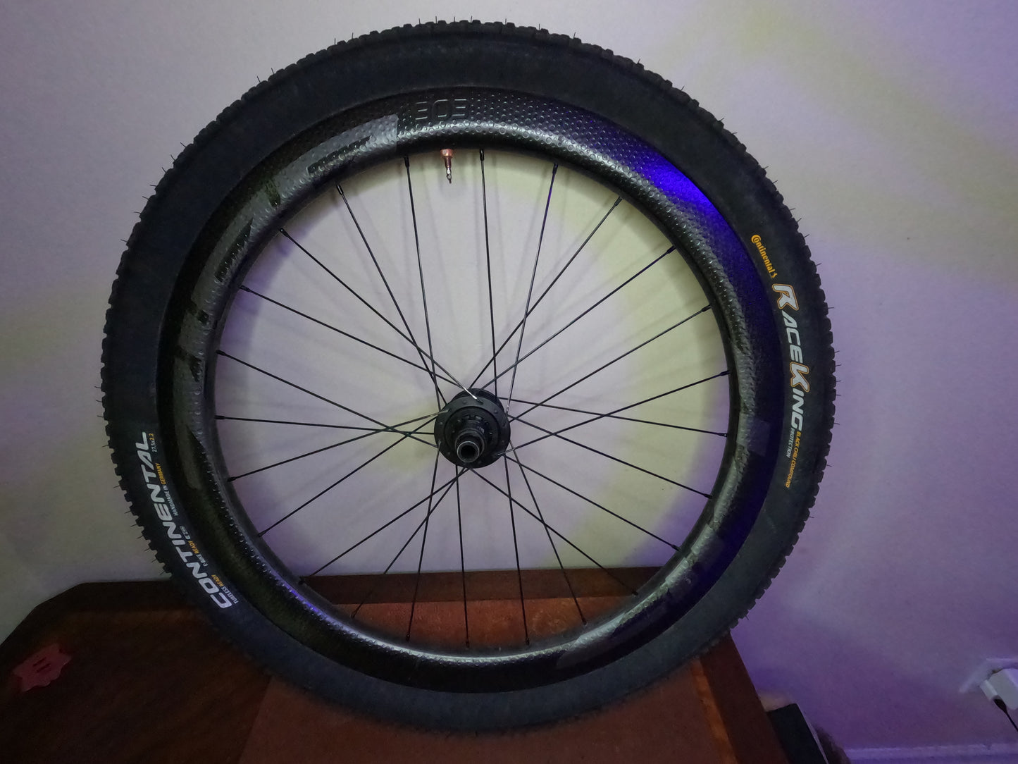 Zipp 303 Firecrest Disc Wheelset 650B, xdr with conti race king 2.2 tires